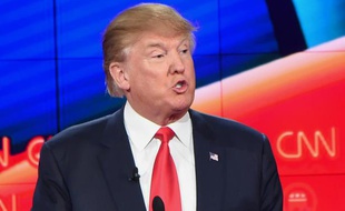 Donald Trump, candidat à la primaire républicaine, lors d'un débat sur CNN à Las Vegas, le 15 décembre 2015