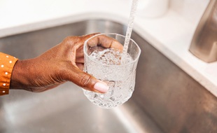 On peut tous agir pour réduire sa consommation d'énergie au quotidien.
