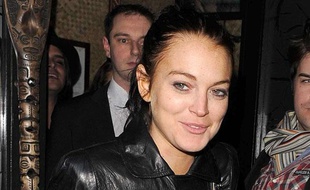 Lindsay Lohan quitte le club Mahiki à Londres, le 18 février 2010.