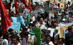 Amnesty International a appelé Israël à libérer ou à juger de manière impartiale tous les Palestiniens emprisonnés sans qu'aucune charge ne soit retenue contre eux dans le cadre de la procédure dite de "détention administrative" qui permet de maintenir derrière les barreaux des suspects sans jugement pendant des périodes de six mois renouvelables.
