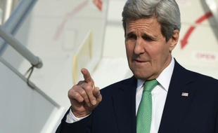 Le secrétaire d'Etat américain John Kerry au Bourget le 7 décembre 2015