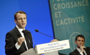 Le ministre de l'Economie Emmanuel Macron lors d'une conférence de presse sur le projet de loi pour "la croissance et l'activité", à l'Elysée le 10 décembre 2014