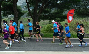 Patrick Gemot, le seul qui a le sourire dans le col de la Gineste. Marseille-Cassis 2014.