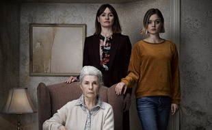 Robyn Nevin, Emily Mortimer et Bella Heathcote dans «Relic» de Natalie Erika James