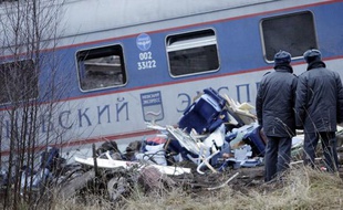 Le déraillement d'un train a fait 39 morts en Russie, dans la nuit de vendredi 27 à samedi 28 novembre.