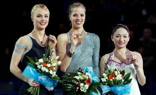 L'Italienne Carolina Kostner a décroché son quatrième titre de championne d'Europe de patinage artistique après avoir totalisé 183,55 points, samedi à Sheffield.