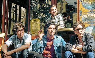 Les musiciens, âgés de 22 à 23 ans.