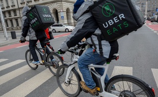 Un livreur d'UberEATS.