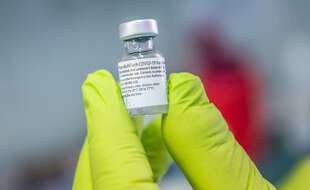 Un flacon du vaccin de Pfizer/BioNTech contre le Covid-19.