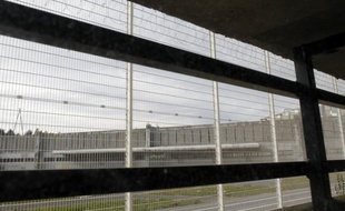 Les politiques pénale et pénitentiaire menées de 2005 à 2011 au nom de la prévention de la récidive se sont soldées par des mesures "inefficaces, voire contre-productives", estime l'Observatoire international des prisons dans un rapport publié mercredi.