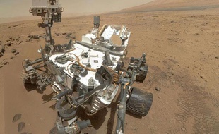 Auto-portrait du robot Curiosity, sur Mars depuis le 6 août 2012.