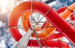 Un adolescent de 17 ans amputé après un accident au parc Jura Splash
