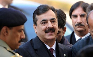 Le Premier ministre du Pakistan a insisté jeudi sur l'immunité du président Asif Ali Zardari, en comparaissant devant la Cour suprême qui menace de le faire chuter s'il ne rouvre pas des poursuites judiciaires pour corruption contre le chef de l'Etat.
