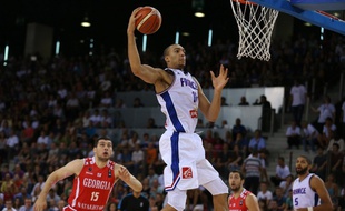 Rudy Gobert, lors du match de préparation à l'Euro France-Géorgie, le 21 août 2015 à Rouen.