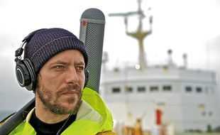 Artiste électro, Romain a passé cinq semaines à bord d'un navire malouin.