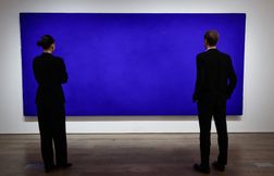 Un tableau d’Yves Klein bat un record avec une vente à 18,4 millions d’euros.