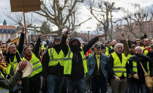 Photo d'illustration d'une manifestation de gilets jaunes, le 8 décembre au Puy-en-Velay (Haute-Loire).