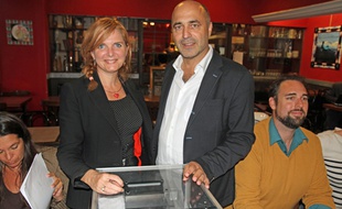 Clothilde Ollier et Jean-Louis Roumégas, lors du vote pour les primaires à EELV, le 12 octobre.