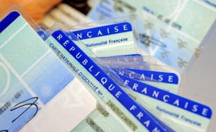 Le Parlement adoptera définitivement, mardi, par un vote de l'Assemblée, la proposition de loi visant à lutter contre les usurpations d'identité en instaurant un mégafichier des données biométriques de tous les Français, et dont les députés ont débattu fin février.