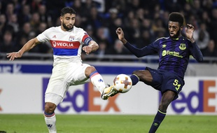 Fekir, c'est le gars à gauche.