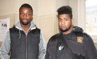 Image d'archive: 13 personnes, noires ou arabes, qui estiment avoir ete ciblees par la police, uniquement pour leur couleur de peau assignent lÕEtat en justice, pour des controle