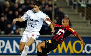 Daniel van Buyten, le 28 janvier 2003, sur la pelouse du stade Vélodrome à Marseille.