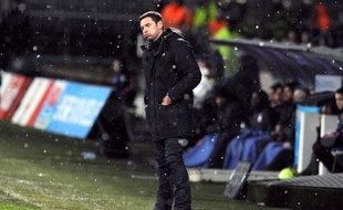 Rémi Garde, l'entraîneur de Lyon, le 10 février 2013, contre Lille, à Gerland.