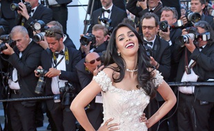 L'actrice de Bolywood Mallika Sherawat lors du Festival de Cannes 2017.