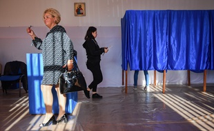 Dimanche 10 novembre 2019, les électeurs roumains votaient pour leur président. Le candidat pro-européen Iohannis serait en tête selon les premiers résultats de ce premier tour.