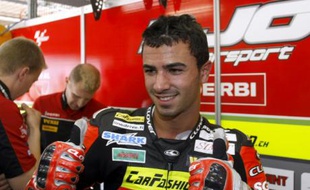 Le pilote français de moto, Mike Di Meglio, champion du monde en 125cc en 2008, ici au Japon lors du Grand Prix de Motegi, le 27 septembre 2008.