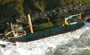 Le cargo MV Alta a été découvert par les gardes-côtes irlandais, le 17 février 2020, après le passage de la tempête Dennis.