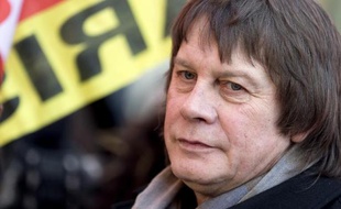 Bernard Thibault lors de la manifestation contre l'austérité le 18 février 2015 à Paris