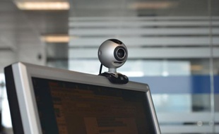 La Chine et la Russie s'en prennent via les réseaux informatiques aux secrets des Etats-Unis dans les domaines commercial, technologique et militaire, selon un rapport au ton inhabituellement accusateur rendu public jeudi par l'administration Obama.