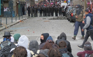 Les affrontements se sont multipliés ces dernières semaines à Rennes entre manifestants et forces de l'ordre.