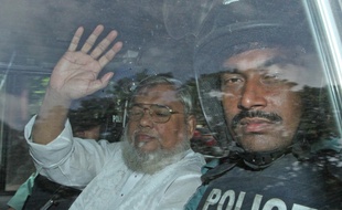 Photo d'archives datant de 2013 d'Ali Ahsan Mohammad Mujahid (à gauche).