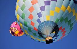 Une montgolfière s’écrase sur une école primaire en Angleterre