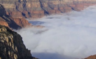 Une mer de nuages dans le Grand Canyon, le 28 janvier 2015.