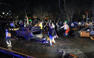 Le lieu de l'attentat-suicide qui a frappé Ankara, en Turquie, le 13 mars 2016.