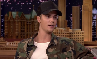 Justin Bieber sur le plateau de Jimmy Fallon le 2 septembre 2015