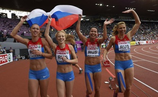 Les athlètes russes du relais 4 fois 100m, médaillées de bronze à Zurich lors des championnats d'Europe.
