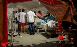 Plusieurs services du centre hospitalier universitaire de la Guadeloupe ont dû être délocalisés à la suite d'un incendie en novembre 2017.