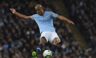 Kompany a décroché la toile d'araignée des Foxes.