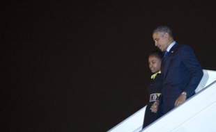 Cette tournée d'Obama, qui, jusqu'au 3 juillet, doit aussi le mener en Afrique du Sud et en Tanzanie, risque cependant d'être bouleversée par la mort possible de Nelson Mandela, premier président noir d'Afrique du Sud et héros de la lutte anti-apartheid.