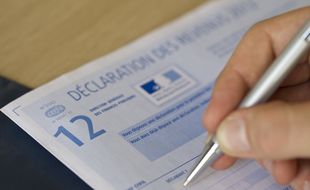 Illustration d'une feuille d'impôts.