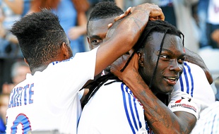 Bafétimbi Gomis (à dr.), ici avec Lyon, avait trouvé à Troyes un cadre où il a pu s'épanouir.