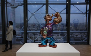 L'oeuvre de Jeff Koons est exposé au Centre Pompidou