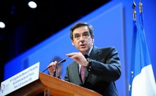 Enfin, M. Fillon a fait part de sa décision "dès à présent d'attribuer à la lutte contre les violences le label de +Campagne d'intérêt général+ pour l'année 2009".
