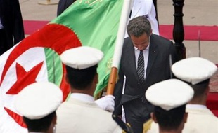 Le président français Nicolas Sarkozy "n'est pas le bienvenu" en Algérie, a déclaré jeudi le secrétaire général de la puissante Organisation nationale des Moudjhadine (anciens combattants) Saïd Abadou, dans un déclaration au quotidien Al Khabar.