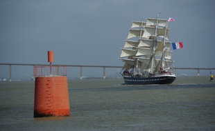 Le Belem sur la Loire / archives