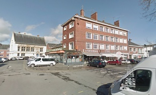 La place Léon-Debouverie, à Amiens, où une cavité s'est formée